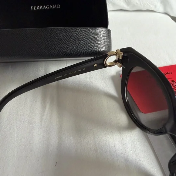 Brand New Salvatore Ferragamo Sunglasses - Picture 4 of 8